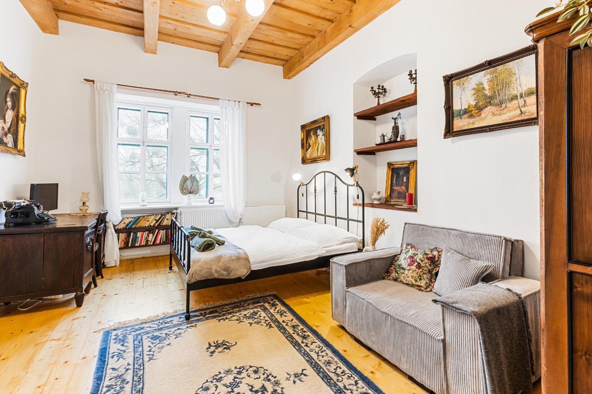 Sovi Dom- Historicke Apartmany Z 19 Storocia, 4Km Od Banskej Stiavnice Svaty Anton Luaran gambar