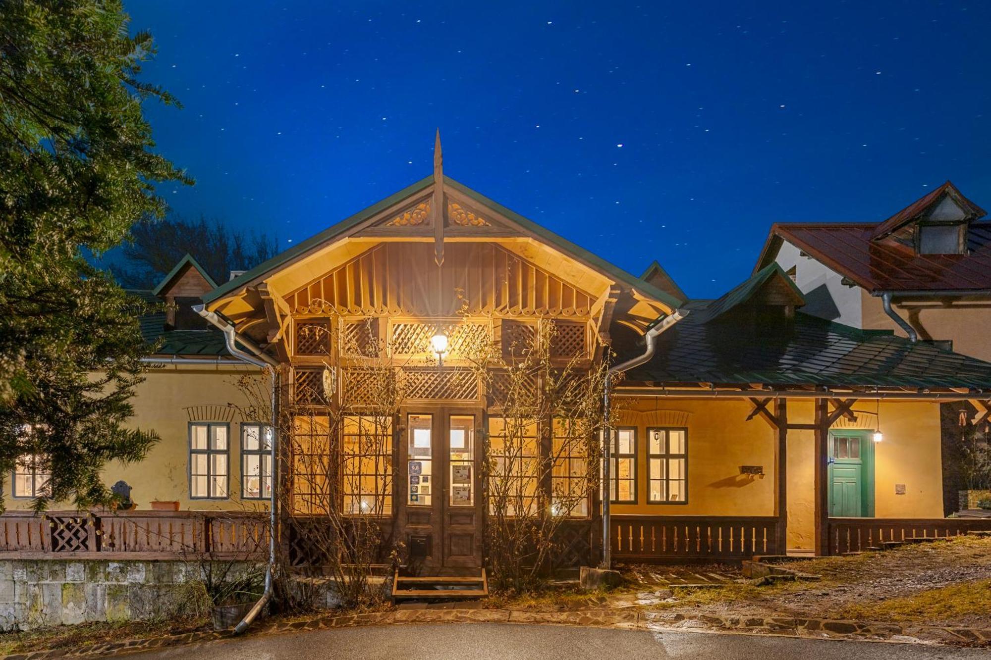 Sovi Dom- Historicke Apartmany Z 19 Storocia, 4Km Od Banskej Stiavnice Svaty Anton Luaran gambar