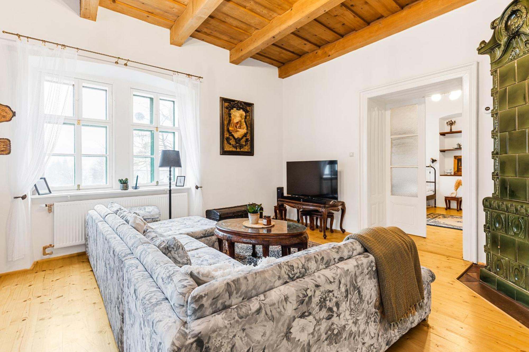 Sovi Dom- Historicke Apartmany Z 19 Storocia, 4Km Od Banskej Stiavnice Svaty Anton Luaran gambar