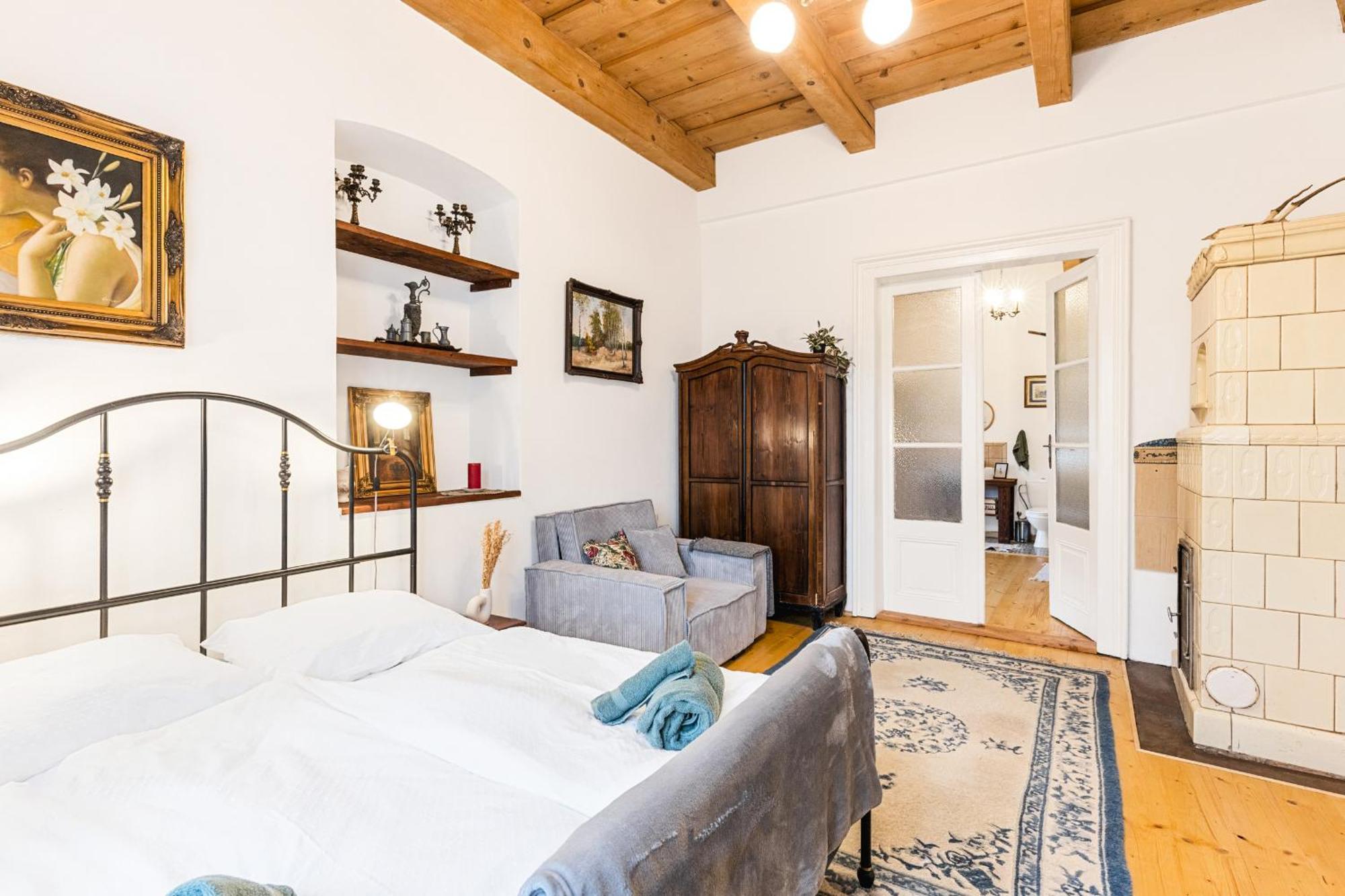 Sovi Dom- Historicke Apartmany Z 19 Storocia, 4Km Od Banskej Stiavnice Svaty Anton Luaran gambar