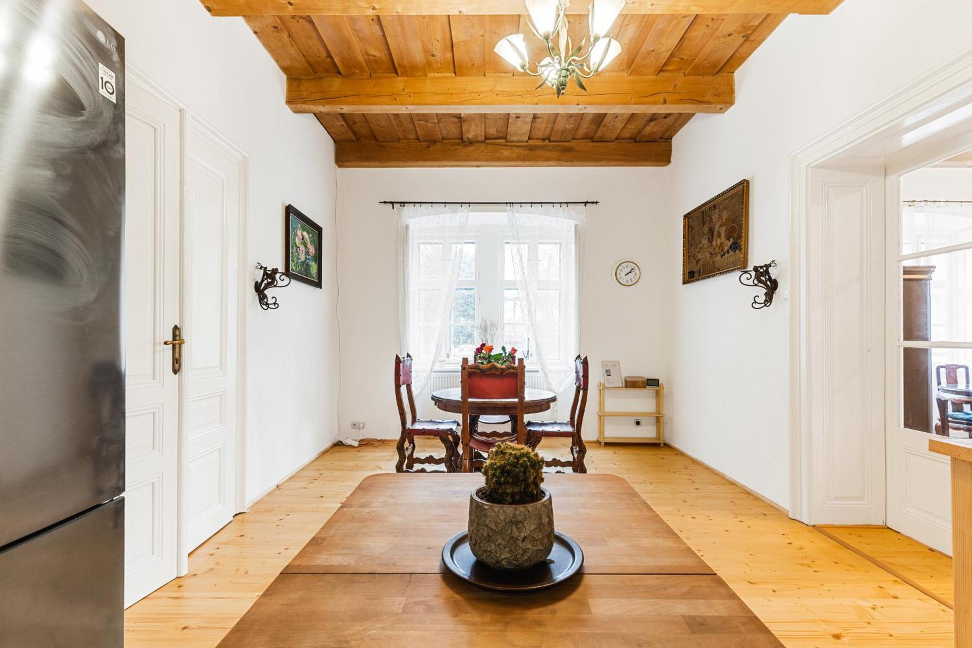 Sovi Dom- Historicke Apartmany Z 19 Storocia, 4Km Od Banskej Stiavnice Svaty Anton Luaran gambar