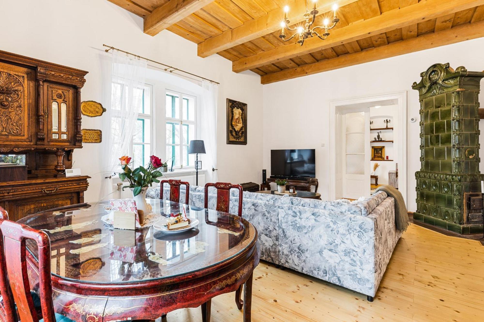 Sovi Dom- Historicke Apartmany Z 19 Storocia, 4Km Od Banskej Stiavnice Svaty Anton Luaran gambar