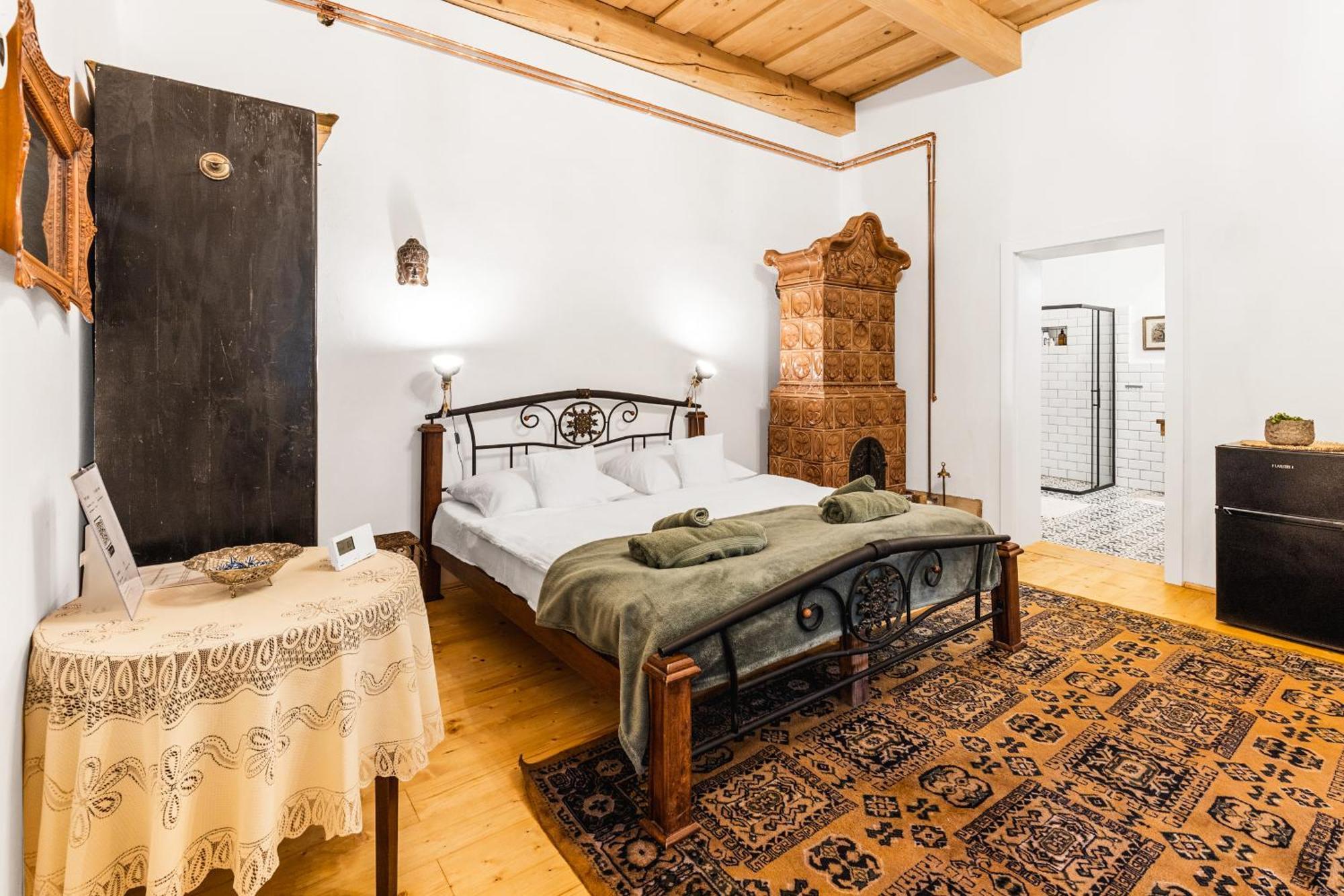 Sovi Dom- Historicke Apartmany Z 19 Storocia, 4Km Od Banskej Stiavnice Svaty Anton Luaran gambar